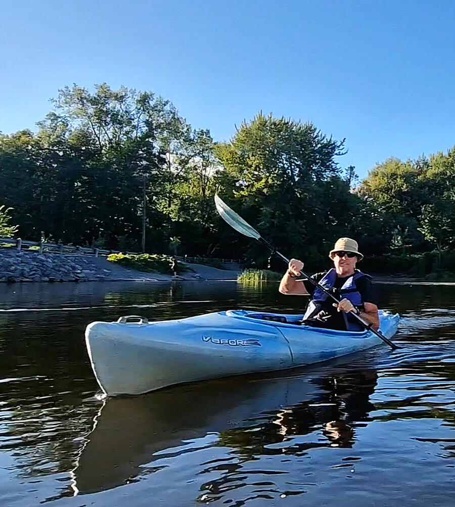 Kayak on Ottawa river